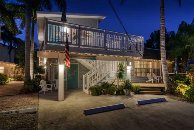 Blue Sage Hotel Siesta Key Exterior photo